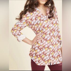 Like New! MODCLOTH Cat Print Trusty Travel Button Up Top